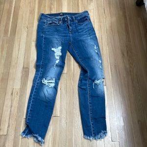 Gap demon, 27R, true skinny, distressed